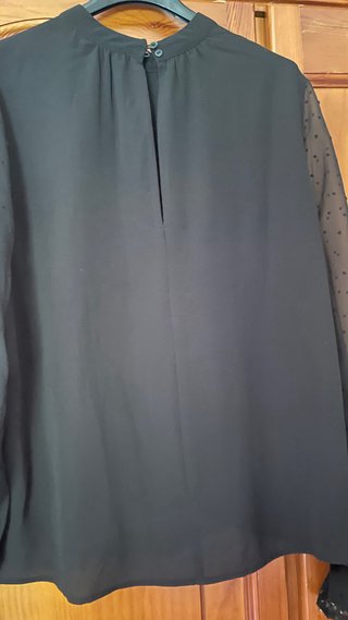 Blusa Stradivarius Negra Mangas Plumeti