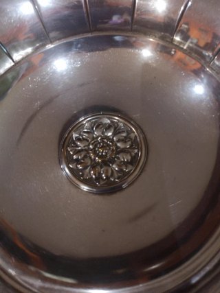 Elegante frutero o centro de mesa  diseño vintage
