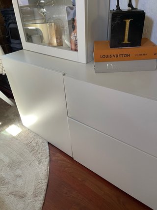 Mueble de salón madera y cristal