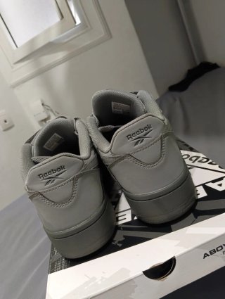 Reebok grises, usadas 1 vez