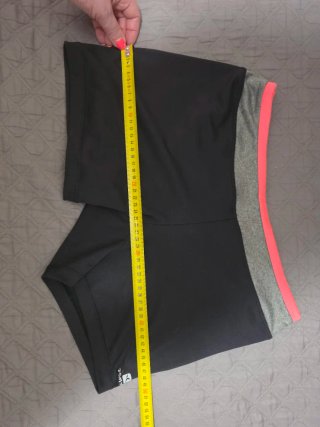 Conjunto deportivo DOMYOS camiseta y shorts