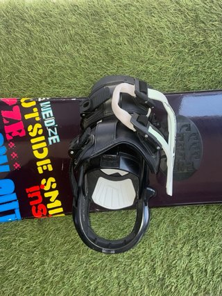 Snowboard Wed'ze con fijaciones