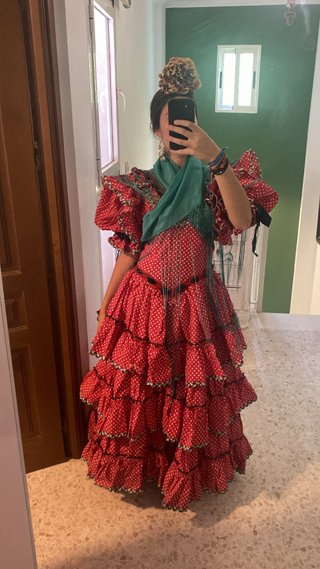 Traje de flamenca rojo con lunares