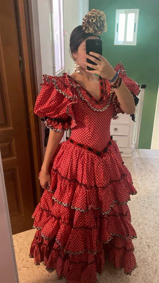 Traje de flamenca rojo con lunares