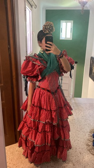 Traje de flamenca rojo con lunares