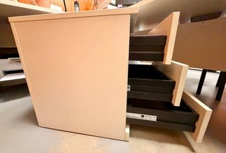 Cajonera de oficina beige y negra