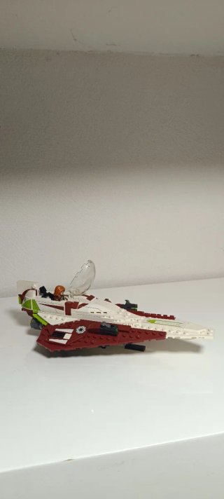 Nave espacial de juguete es original de lego