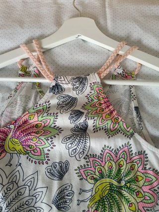 Vestido niña talla 11/12 estampado pavo real