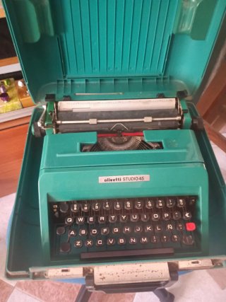 Olivetti Studio 45 Máquina de Escribir Vintage