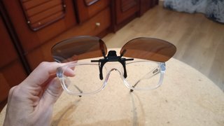Gafas de sol clip-on polarizadas nuevas