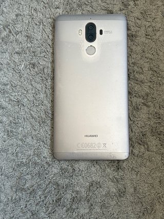 Móvil Huawei Mate 9 con cargador,funda y caja