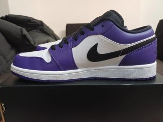 Jordan 1 Low Court Purple 44.5 (10.5 US)