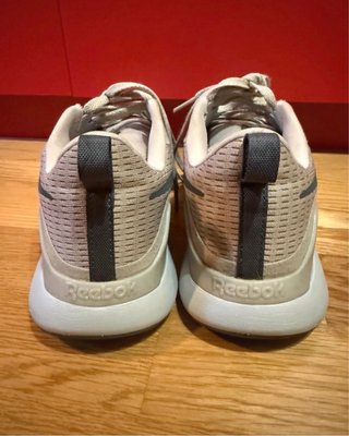 Reebok Nanoflex Beige/Gris