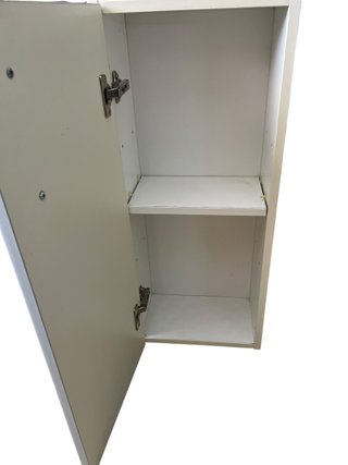 Módulos de cocina gris y blanco