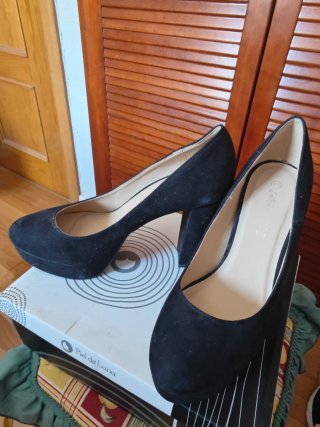 Zapatos de tacón semi nuevos