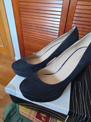 Zapatos de tacón semi nuevos