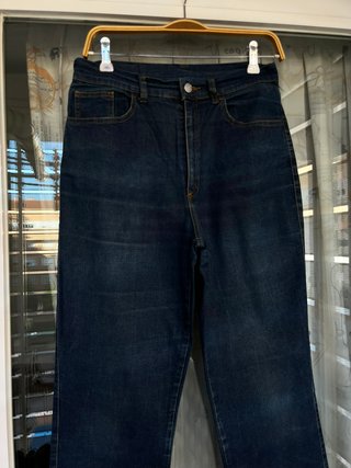 Pantalón vaquero oscuro mujer