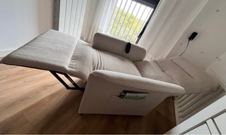 Sillón reclinable eléctrico beige
