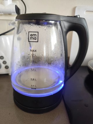 Hervidor de agua eléctrico Emma 1.7L