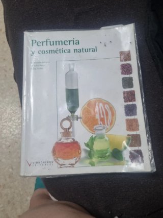 Perfumería y cosmética natural