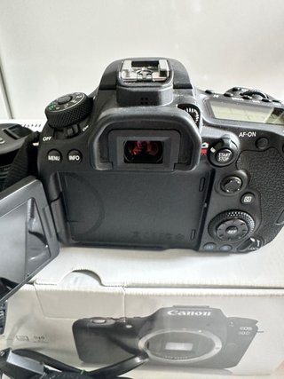 Canon 90D + EF-S 15-85mm + EF 50mm