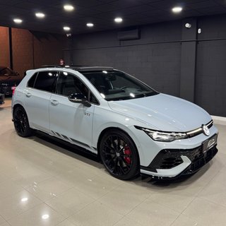 Volkswagen Golf 8.5 GTI 2.0 TSI 300cv Clubsport