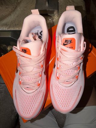 Nike Vomero 18