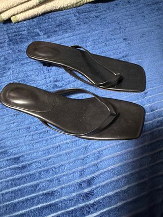Sandalias de tacón cuadradas negras
