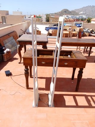 Mesa de madera para tienda