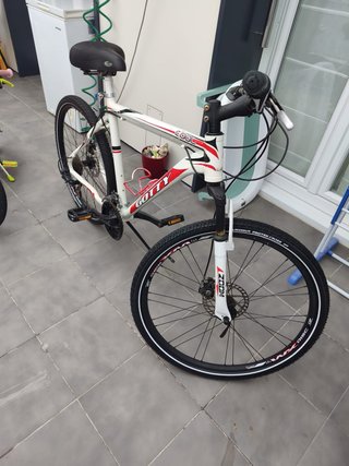 Bicicleta de montaña blanca GOTTY COOL