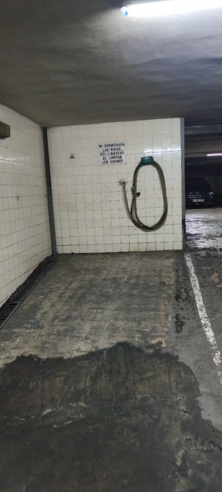 Se vende raya de garaje de 12,5 metros cuadrados