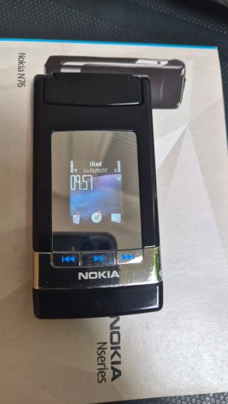 Nokia N76 in scatola