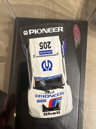 Coche Slot Peugeot 205 T16 Pioneer