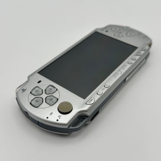 Sony PSP 2000 Ice Silver PSP-2000IS