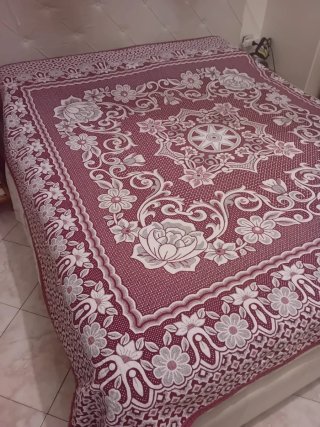 Copriletto matrimoniale vintage bordò e bianco