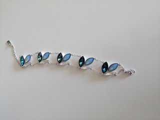 Pendientes Azules y Plateados, colgante y pulsera.