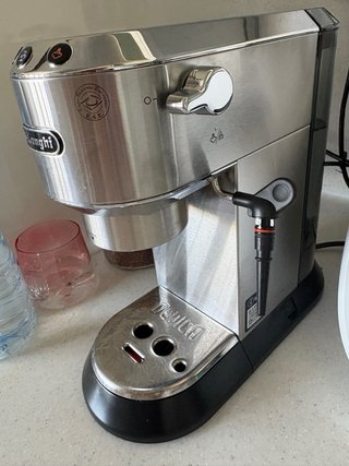 Cafetera DeLonghi Dedica