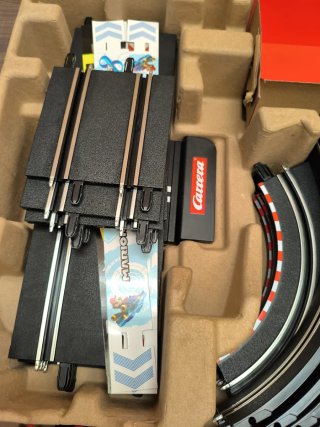 Carrera GO!!! Mario Kart 8 Slot Racing