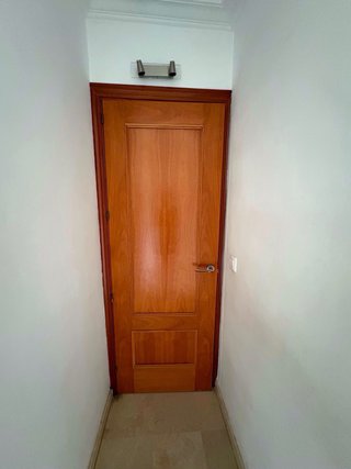 Puerta de madera interior