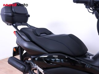 YAMAHA X-MAX 125 TECH MAX ABS