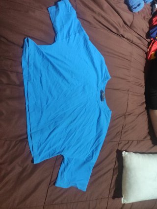Camiseta azul manga corta