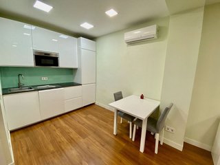 Piso en alquiler en Bellas Vistas en Madrid