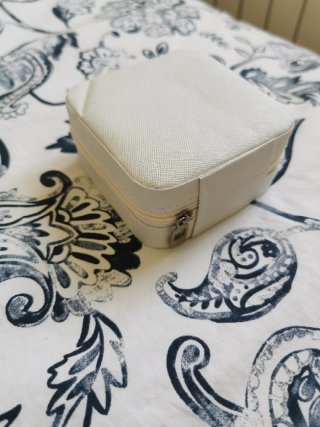 Mini joyero para viajes