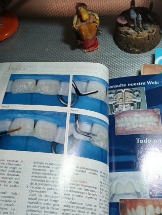 Dos revistas gaceta dental 2002,Expo dental 2002