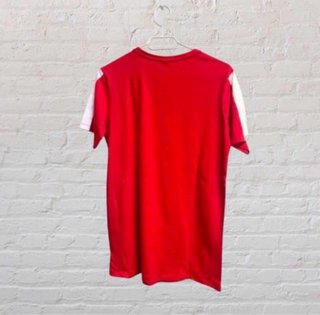 Talla 152-158 (12-13 años). Lote 4 Camisetas BENCH