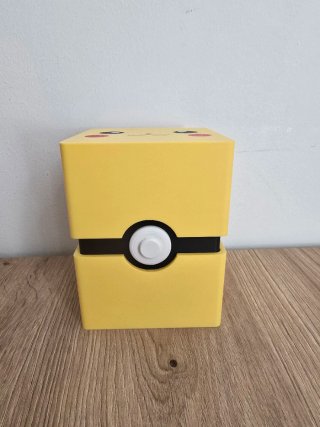 Caja de Cartas Pokemon Pikachu