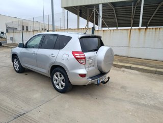 Toyota RAV4 2011