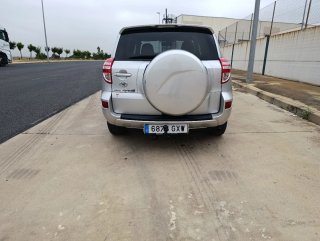 Toyota RAV4 2011