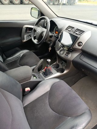 Toyota RAV4 2011