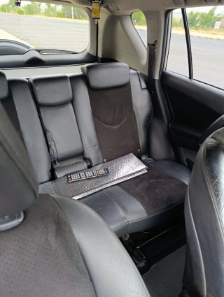Toyota RAV4 2011